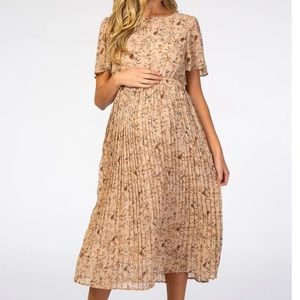 PINKBLUSH Floral Pleated Short Sleeve Chiffon Maternity Midi Dress